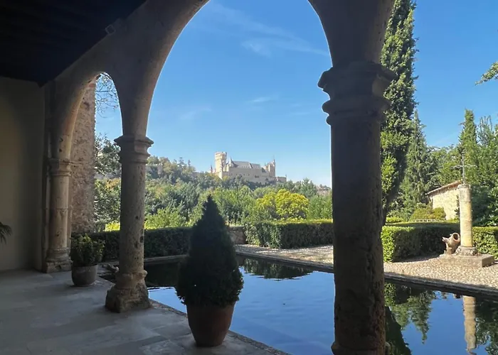 Hostal Juan Bravo Segovia